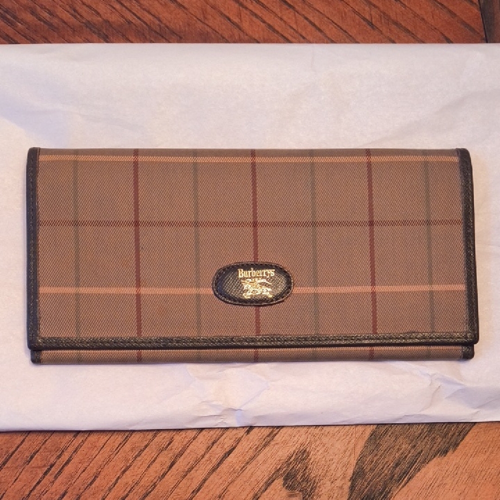 Burberry Checkered Wallet in Brown and Black